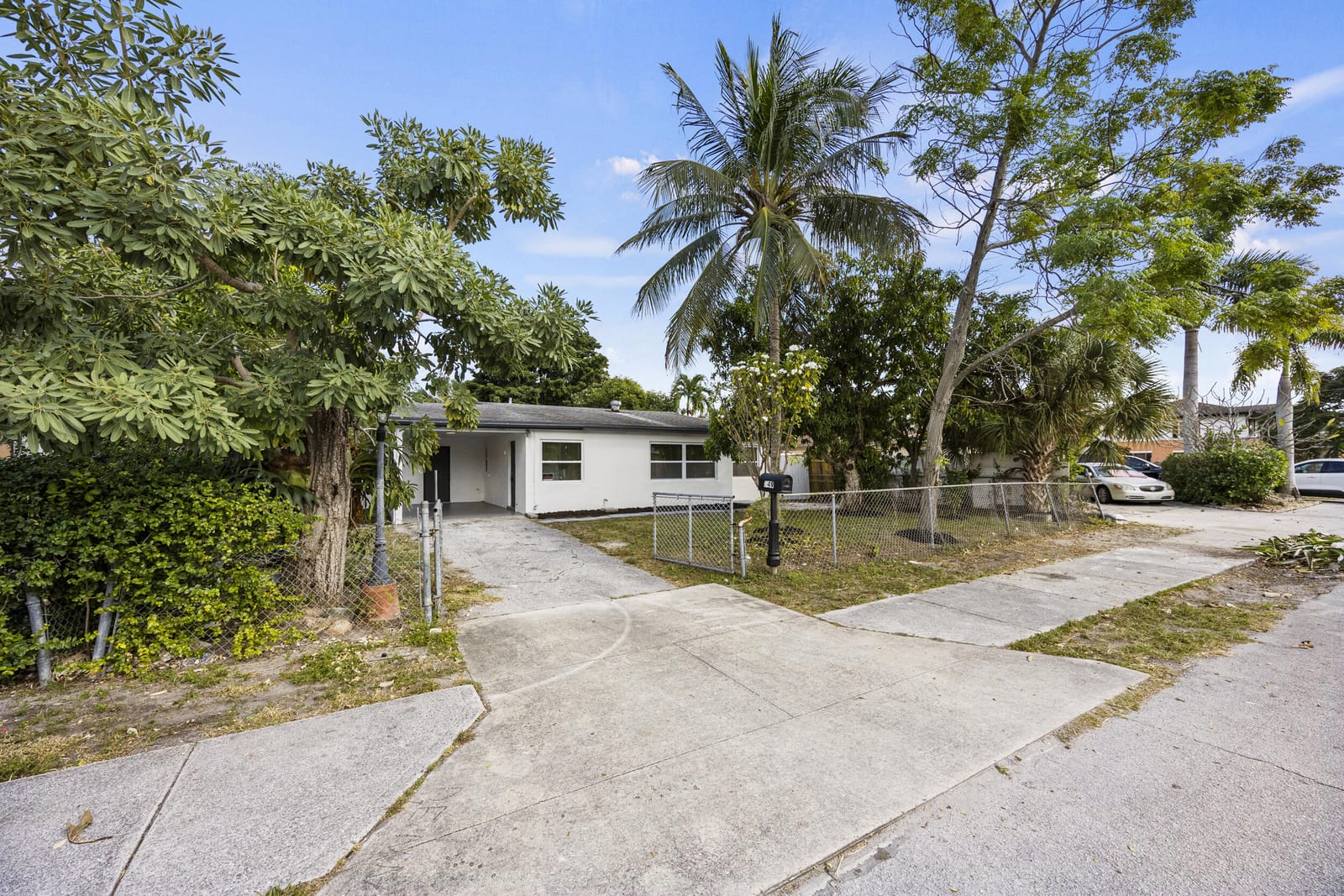 349 SW 11th Avenue, Delray Beach, FL 33444 photo 2