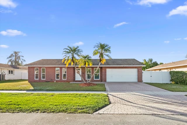 177 Dove Circle, Royal Palm Beach, FL 33411