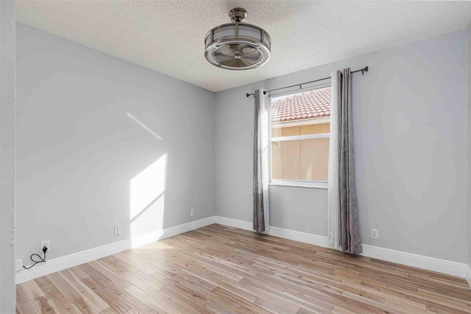 8612 Binghamton Avenue — photo 12