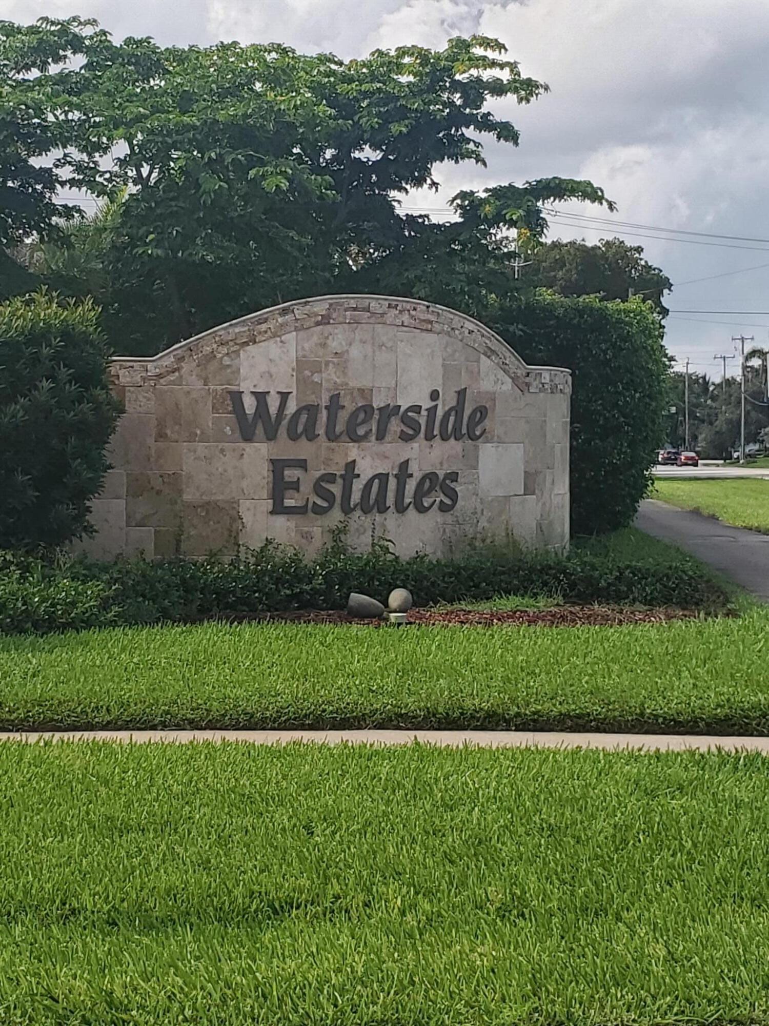 2464 Waterside Drive — photo 2