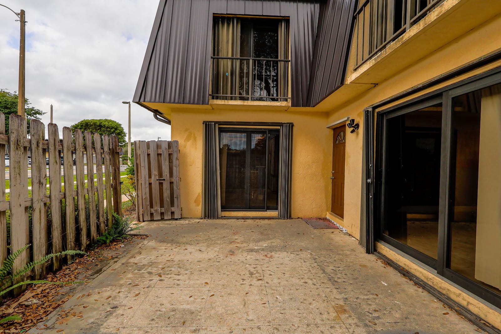 2464 Waterside Drive — photo 5
