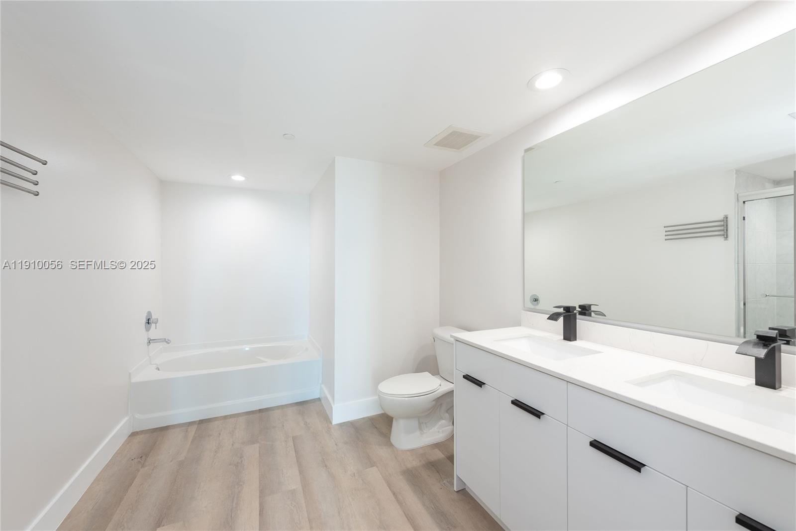 950 Brickell Bay Drive 4007 — photo 9