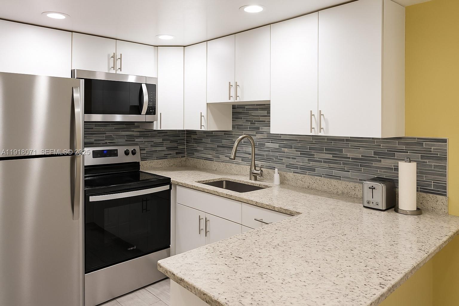 5771 Washington Street H1, Hollywood, FL 33023, Hollywood