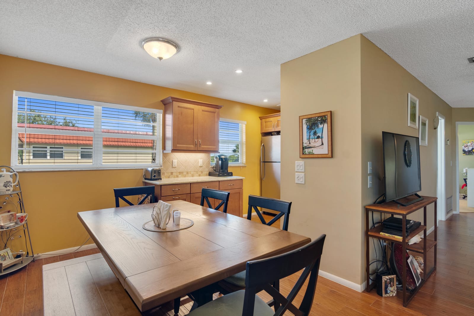 68 Royal Oak Court 202 — photo 7