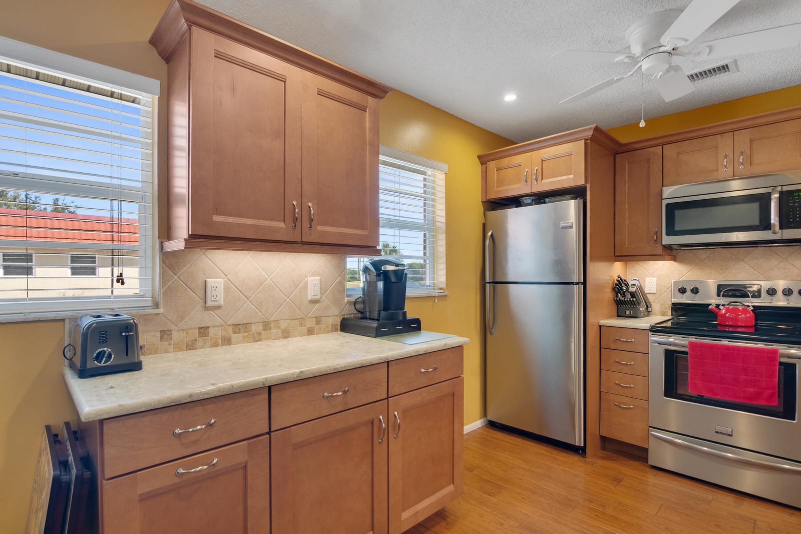 68 Royal Oak Court 202 — photo 9