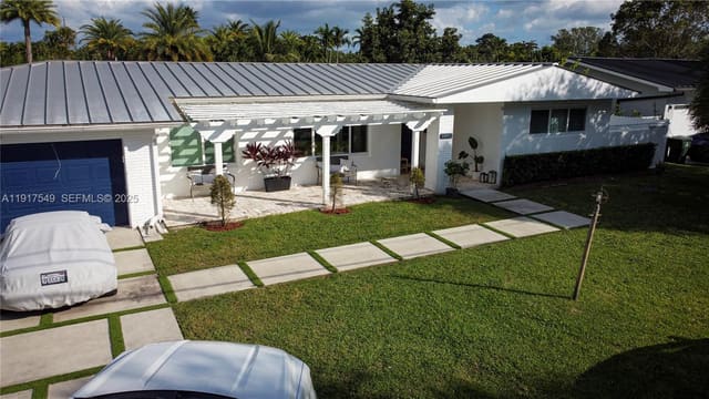 5955 SW 64th Avenue, sold in Merion Park, South Miami, FL