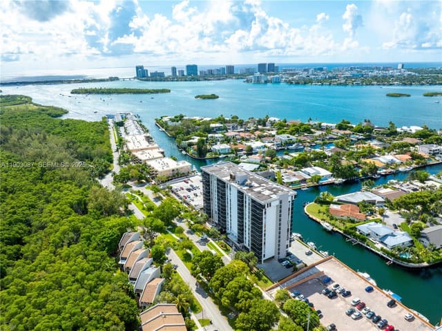2500 NE 135th Street A307, sold in Dorset House Condo, North Miami, FL