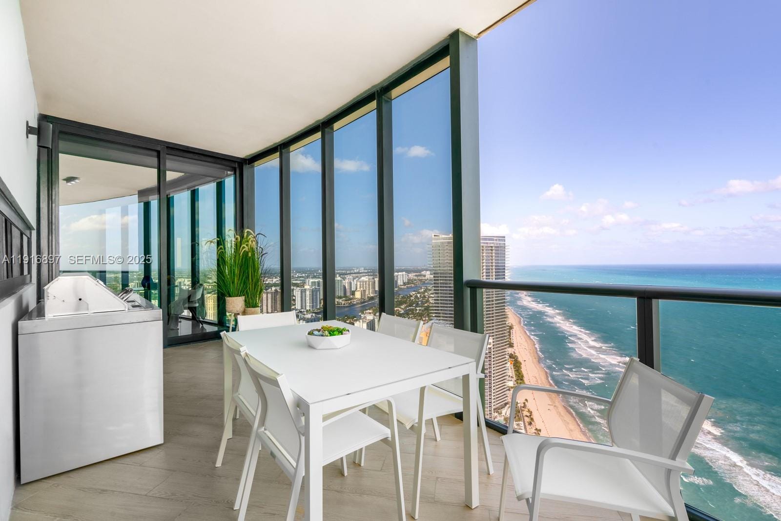 18555 Collins Avenue 5105, Sunny Isles Beach, FL 33160 photo 21