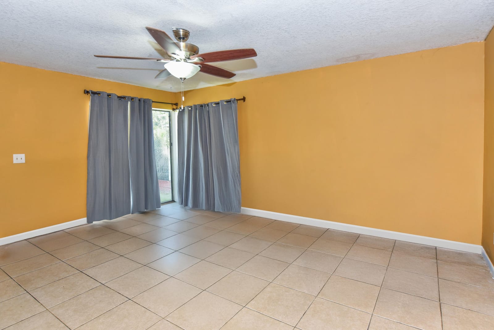 1082 SE Saint Lawrence Way, Stuart, FL 34997 photo 3