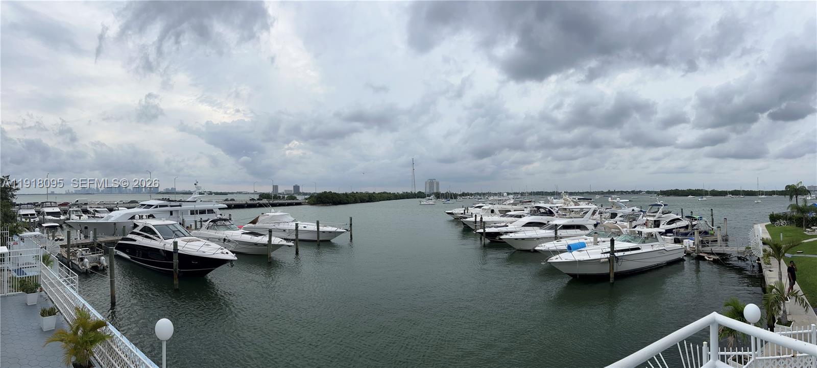 7904 W Dr 111 111, North Bay Village, FL 33141, North Bay Village