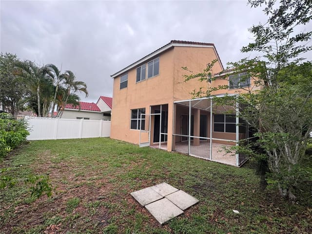 833 Stanton Drive, Weston, FL 33326