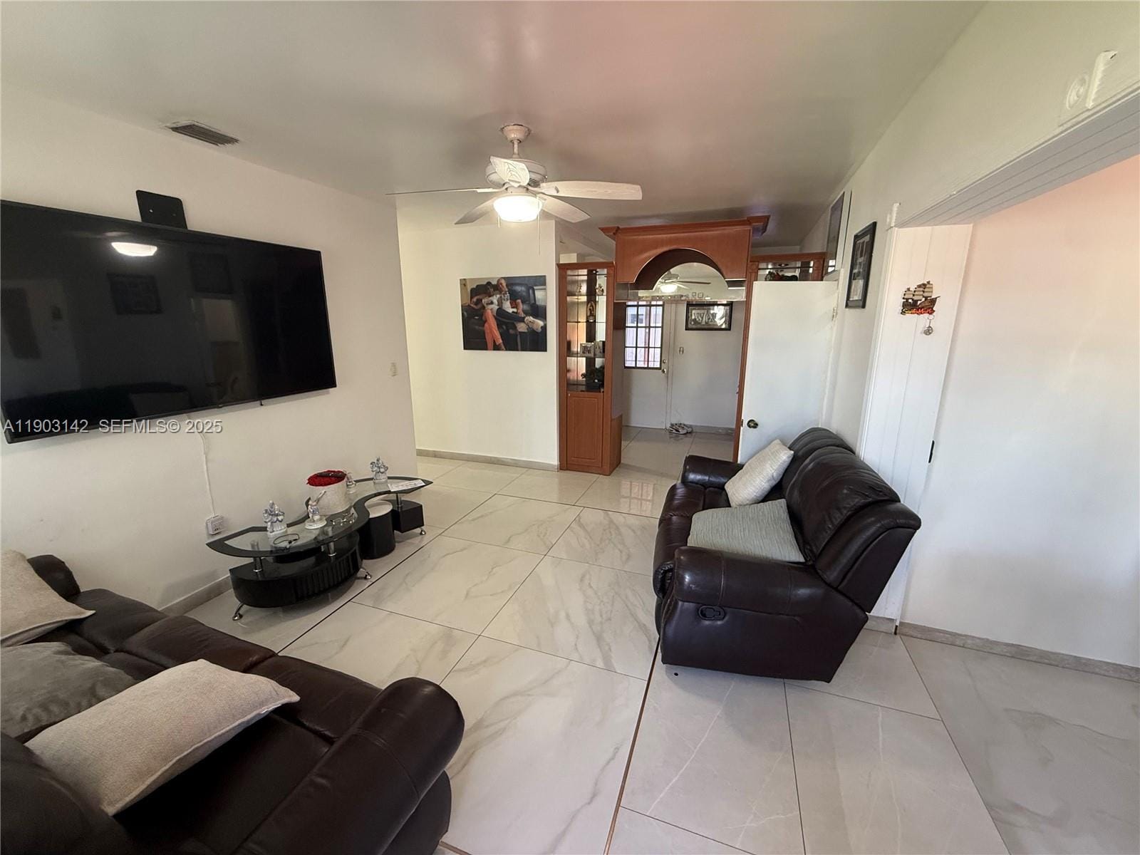 Sold home at 580 NW 185th Street, Miami Gardens, FL 33169