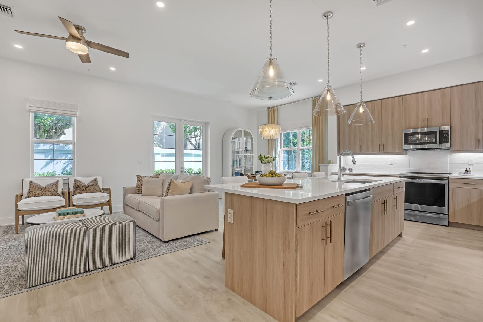 112 Royal Palm Circle, Tequesta, FL 33469