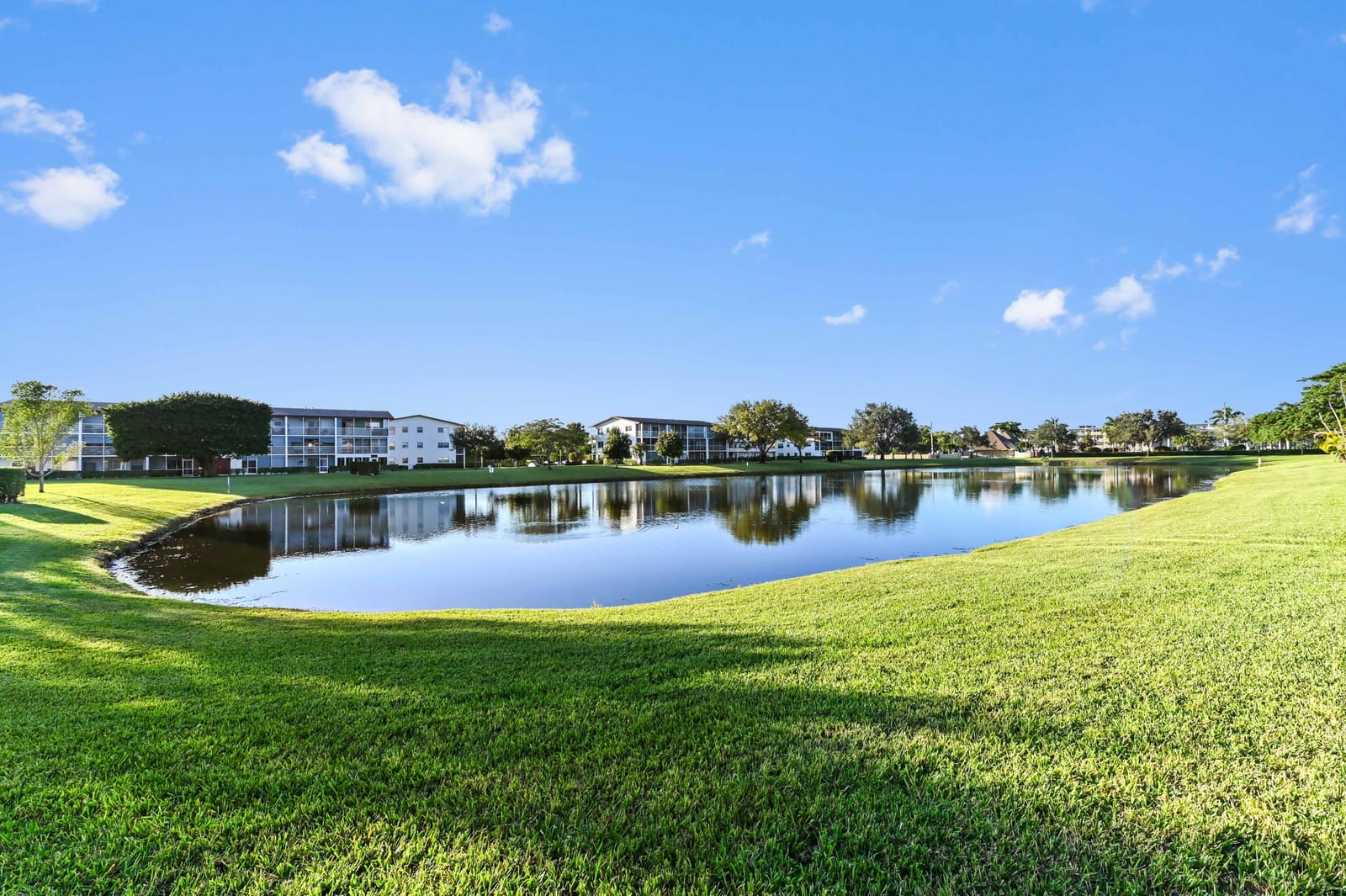 135 Brighton D, Boca Raton, FL 33434 photo 2