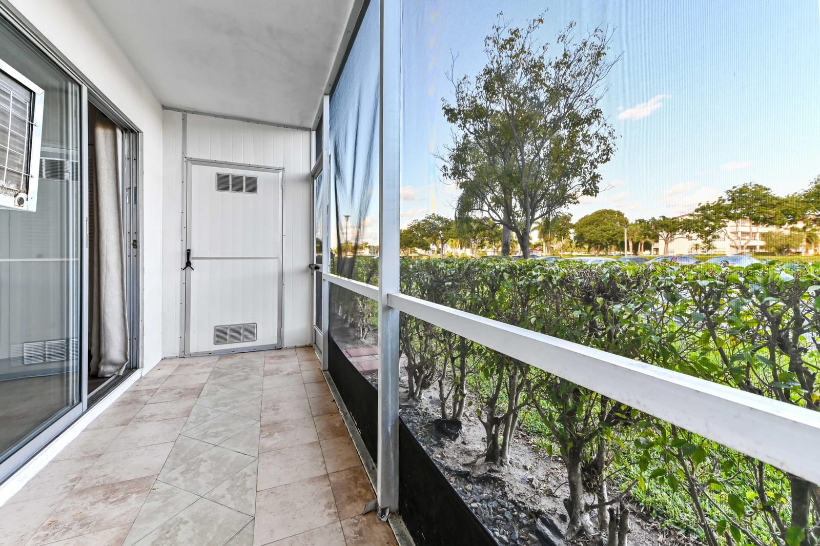 135 Brighton D, Boca Raton, FL 33434 photo 17