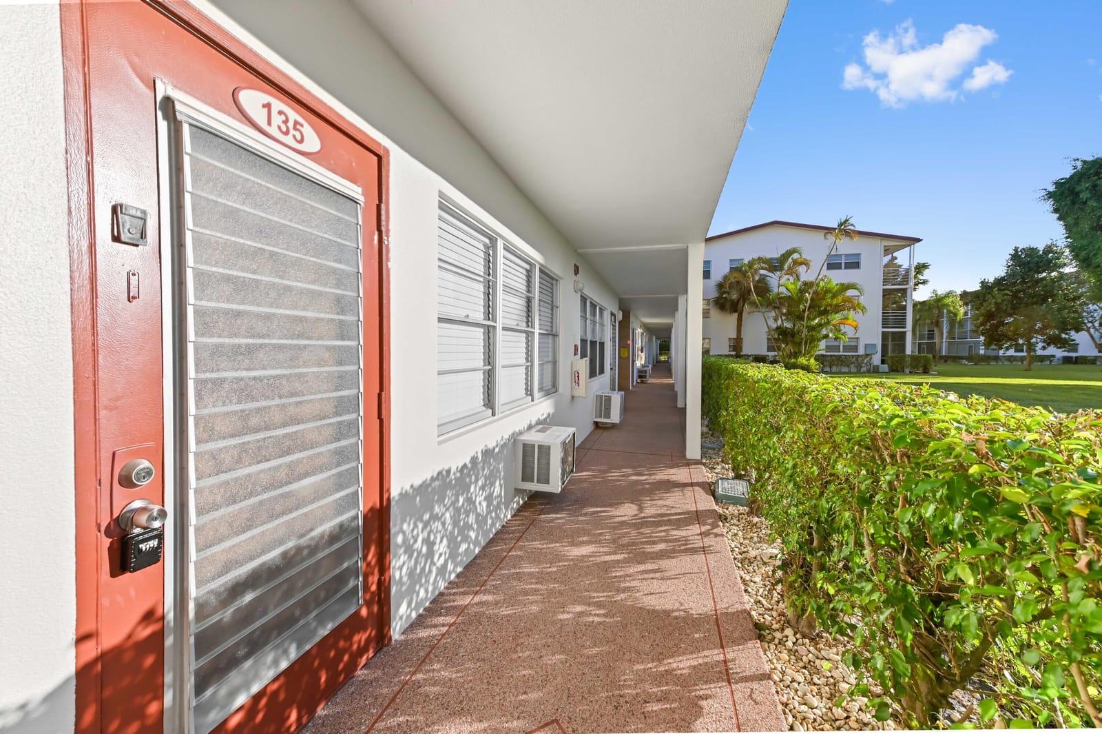 135 Brighton D, Boca Raton, FL 33434 photo 3