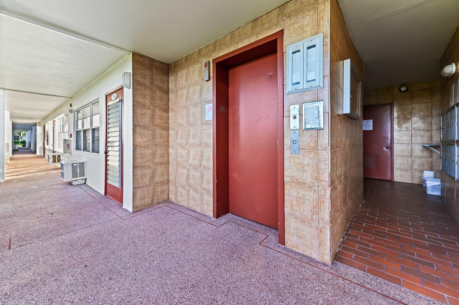 135 Brighton D, Boca Raton, FL 33434 photo 25