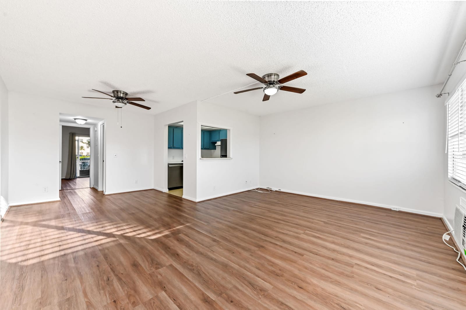 135 Brighton D, Boca Raton, FL 33434 photo 4