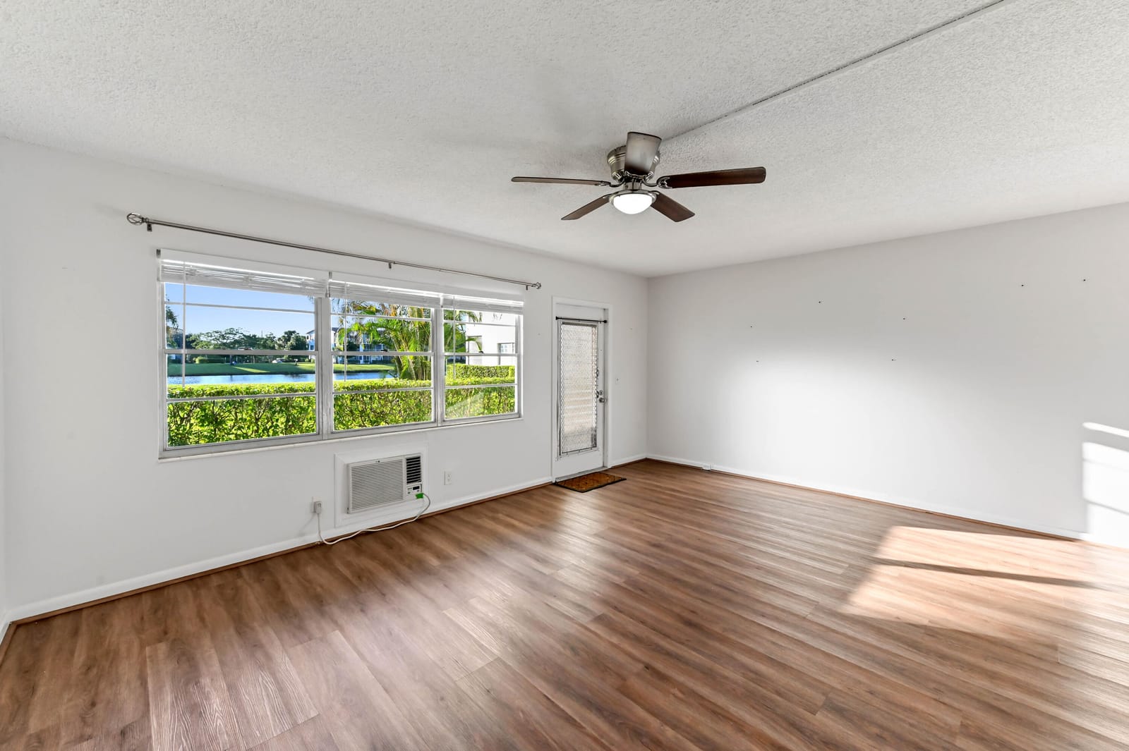 135 Brighton D, Boca Raton, FL 33434 photo 6
