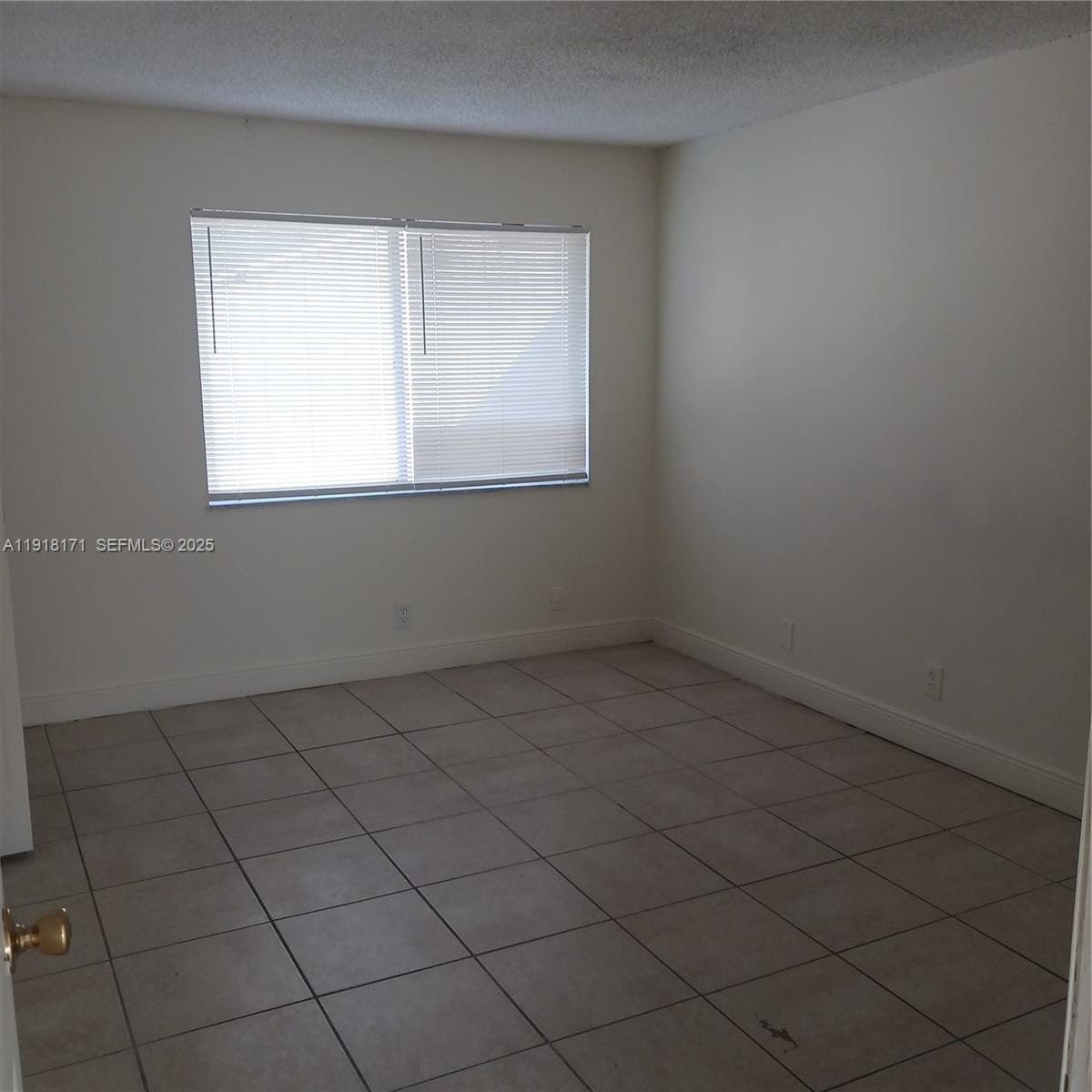 2108 NW 59th Terrace 79-A — photo 6