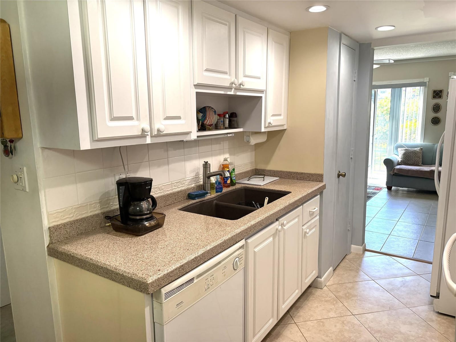 620 Tennis Club Drive 105, Fort Lauderdale, FL 33311 photo 13