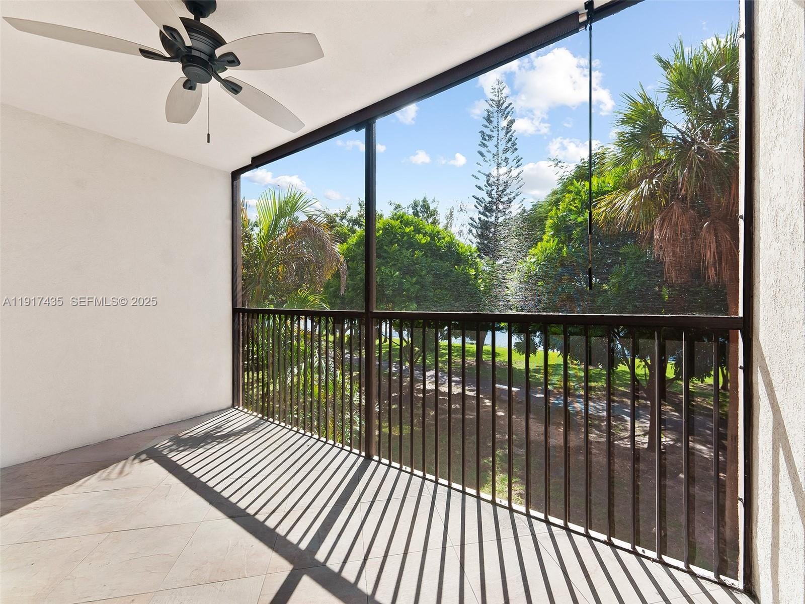 2202 S Cypress Bend Drive 204, Pompano Beach, FL 33069 photo 12