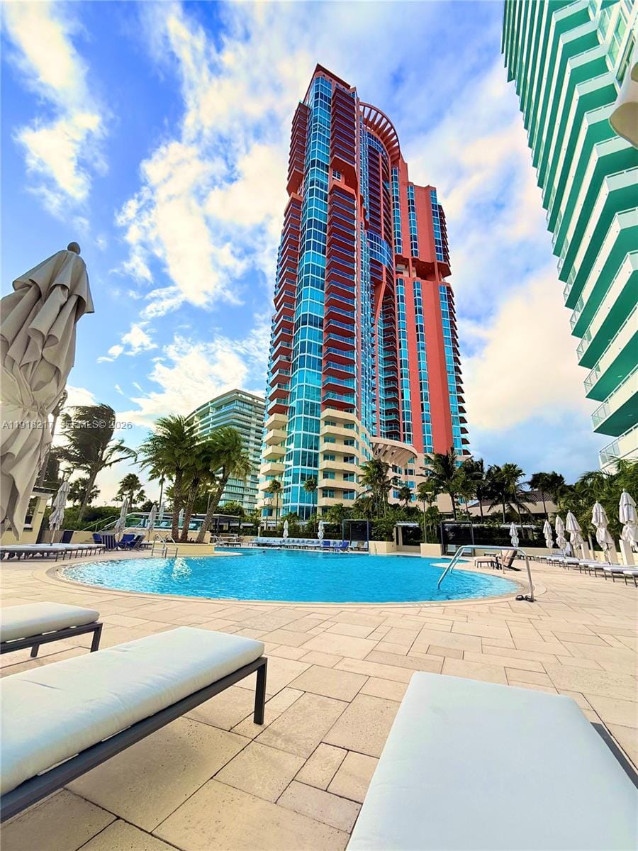 300 S Pointe Drive 906, Miami Beach, FL 33139 photo 23