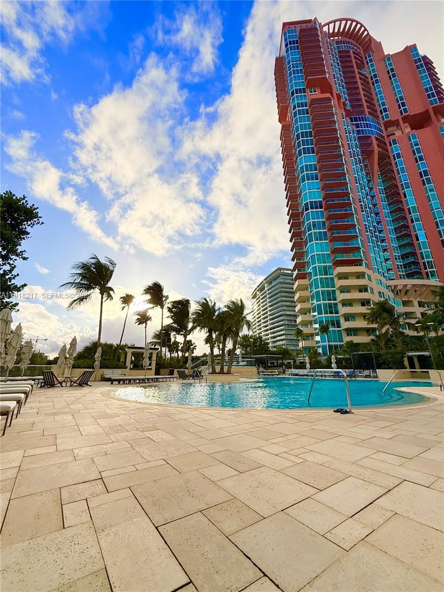 300 S Pointe Drive 906, Miami Beach, FL 33139 photo 25