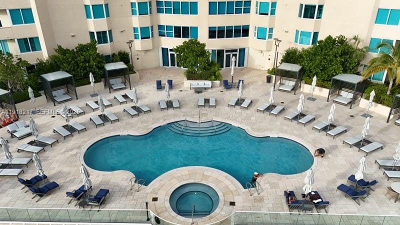 300 S Pointe Drive 906, Miami Beach, FL 33139 photo 30