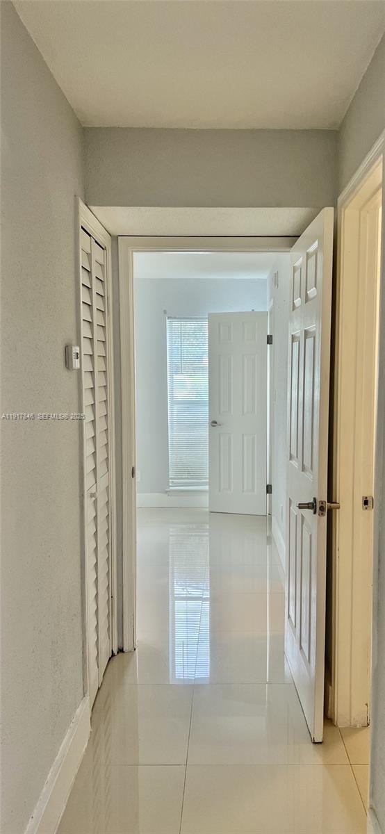 977 Riverside Drive 211 — photo 6