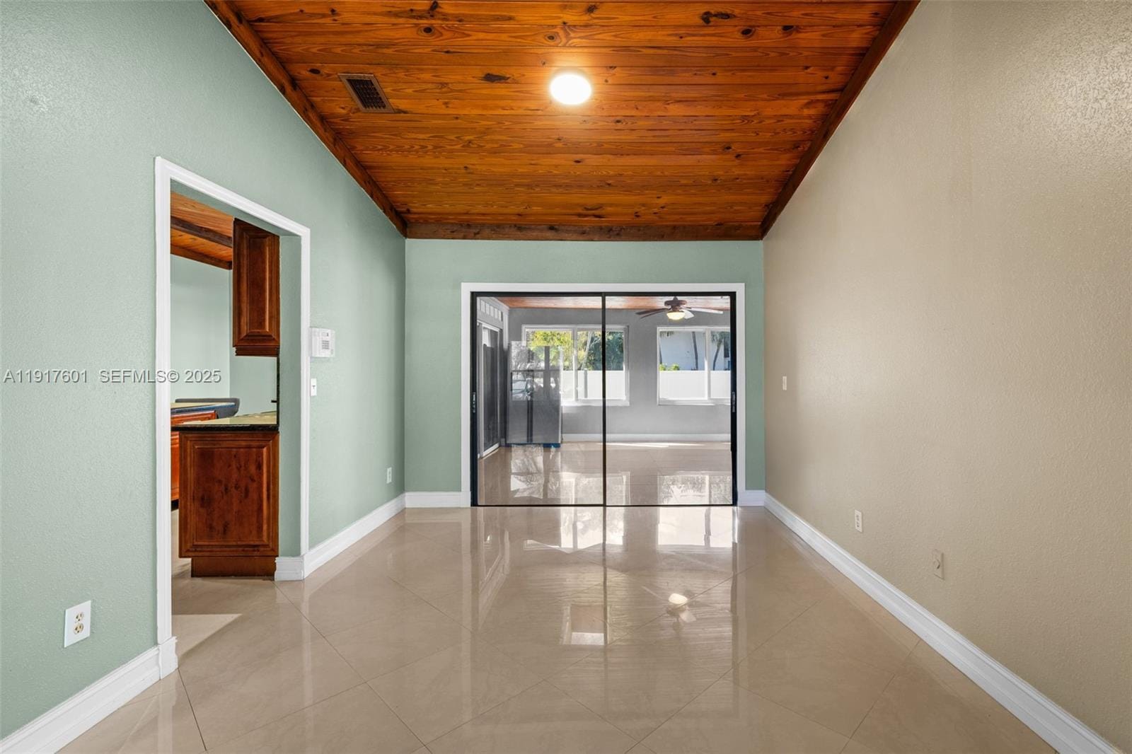 8920 NW 15th Street — photo 10
