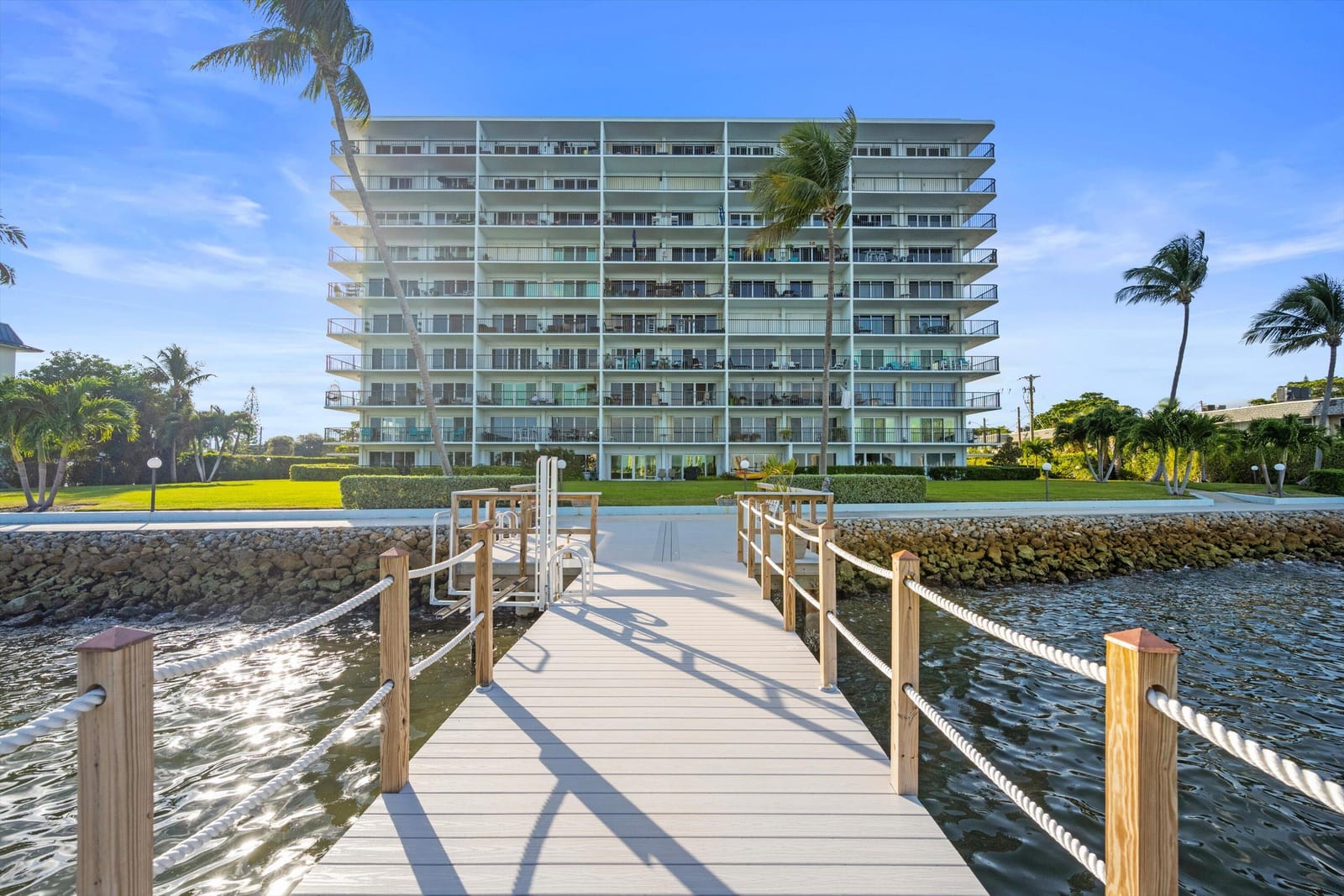 3040 Lake Shore Drive Ph 2, Riviera Beach, FL 33404 photo 2