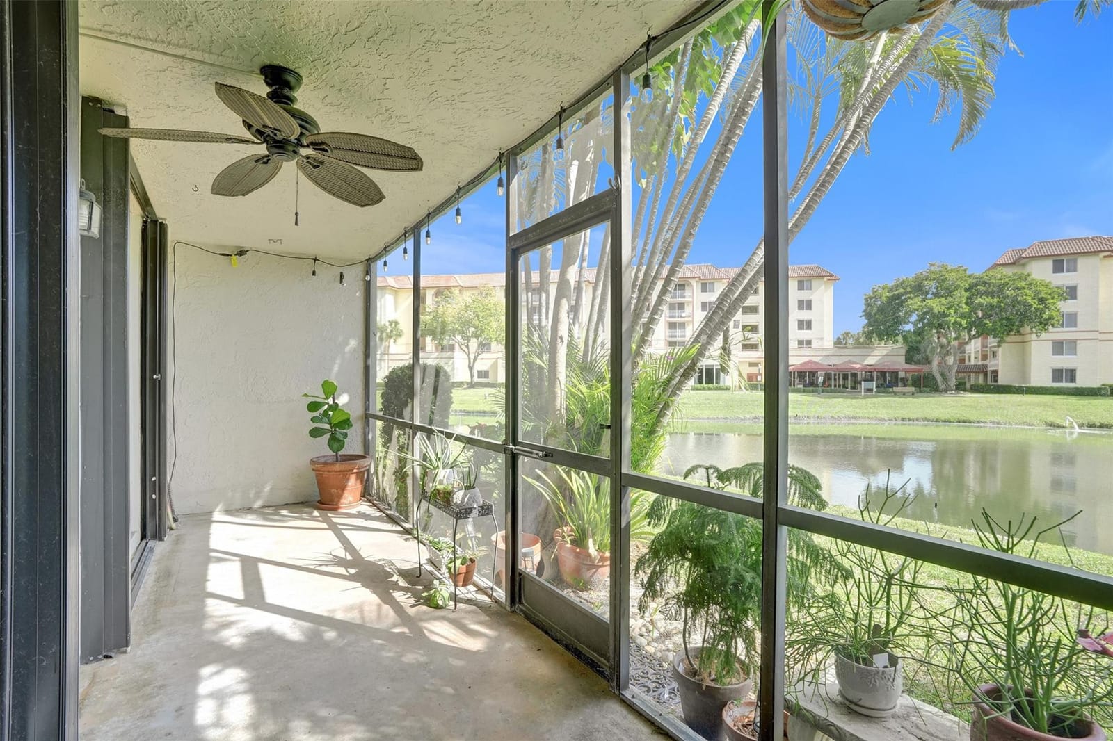 1232 S Military Trail 1913, Deerfield Beach, FL 33442