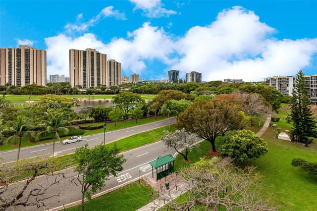 20500 W Country Club Drive 716, sold in Biscaya Iv Condo, Aventura, FL