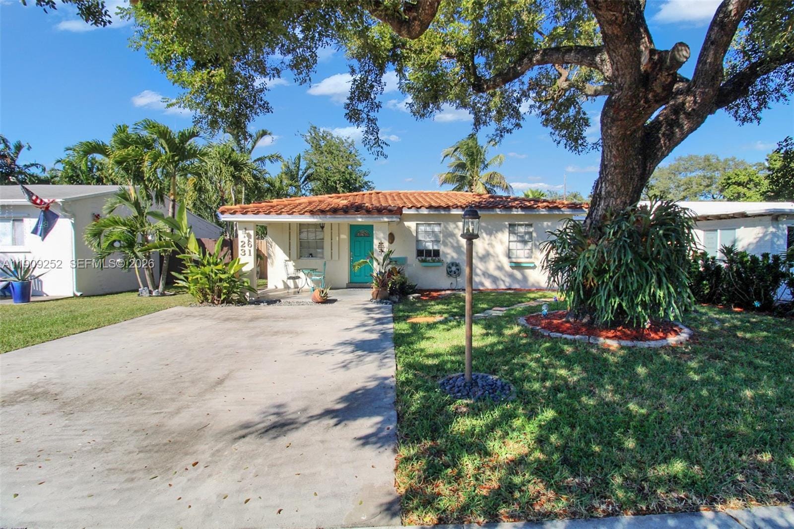 2631 Wilson Street, Hollywood, FL 33020 photo 2