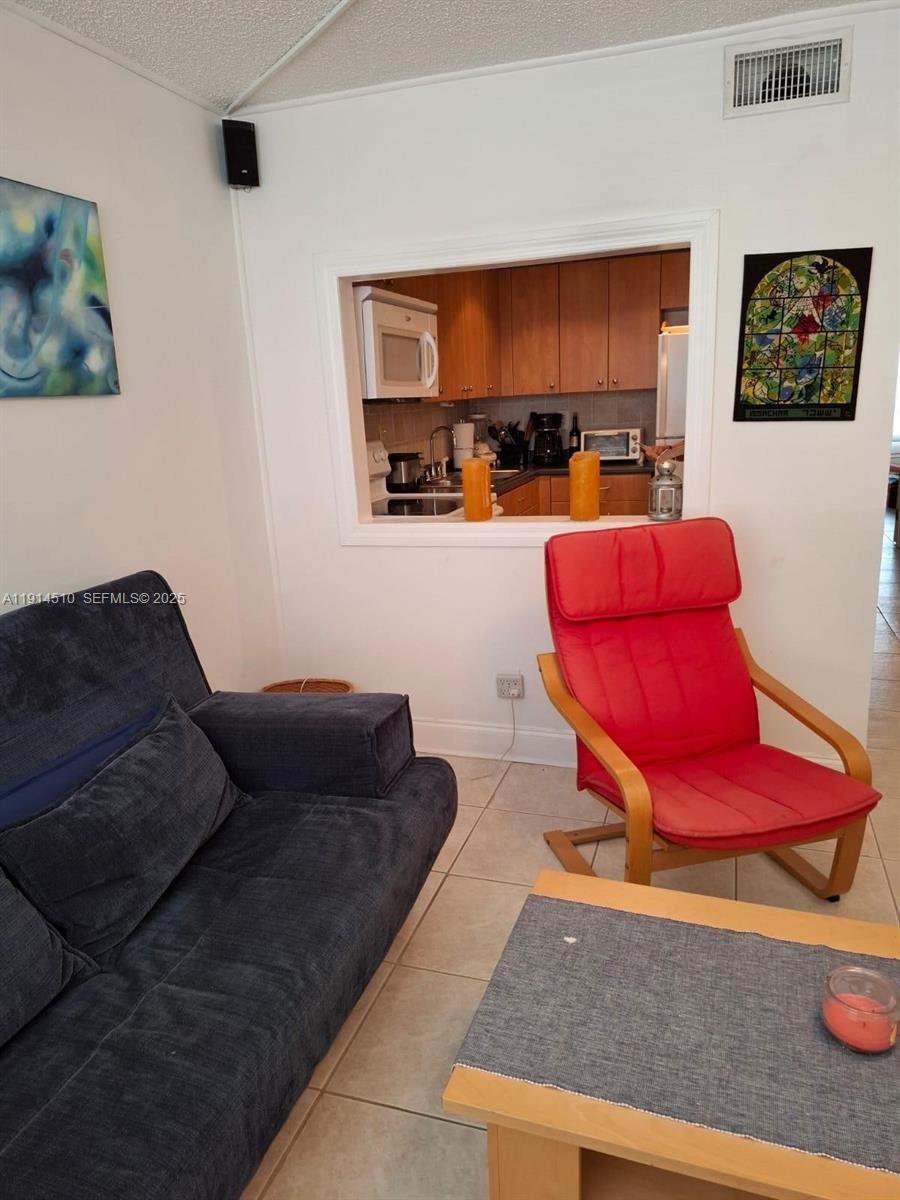 9081 Sunrise Lakes 105, Sunrise, FL 33322, Sunrise
