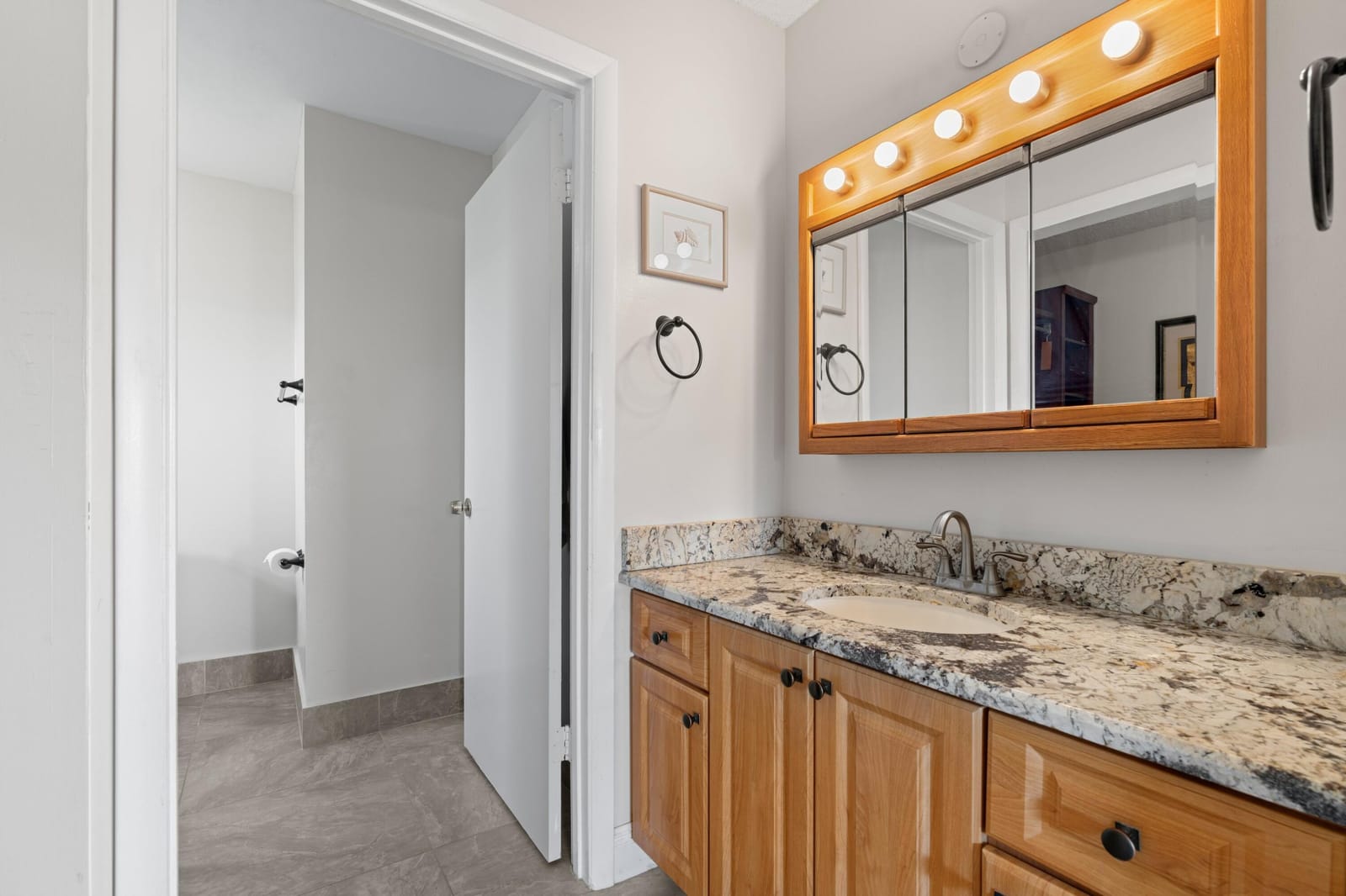 3832 Rowena Circle — photo 11