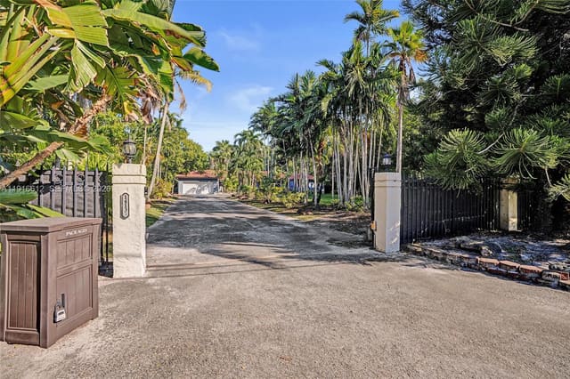 14135 N Miami Avenue, sold in Bisc Gardens Sec H Part 1, Miami, FL