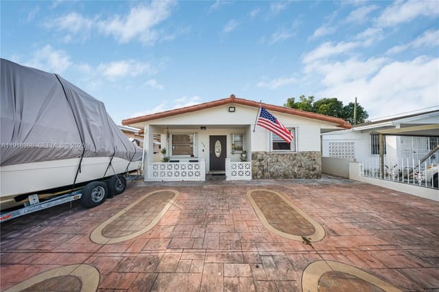 270 W 14th Street, sold in Hialeah 2nd Studio Addn, Hialeah, FL