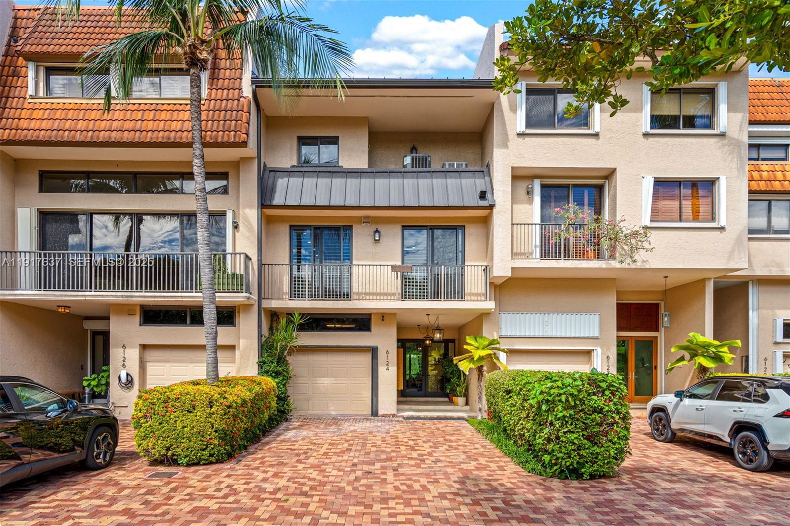 6124 Paradise Point Drive 6124, Palmetto Bay, FL 33157, Palmetto Bay