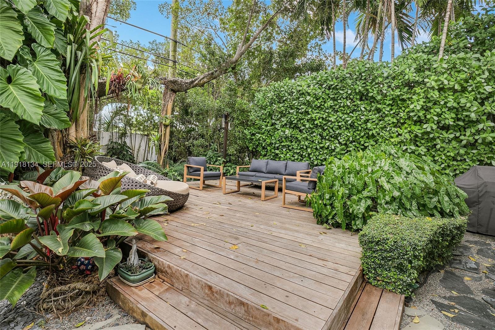 259 E Shore Drive, Miami, FL 33133 photo 15