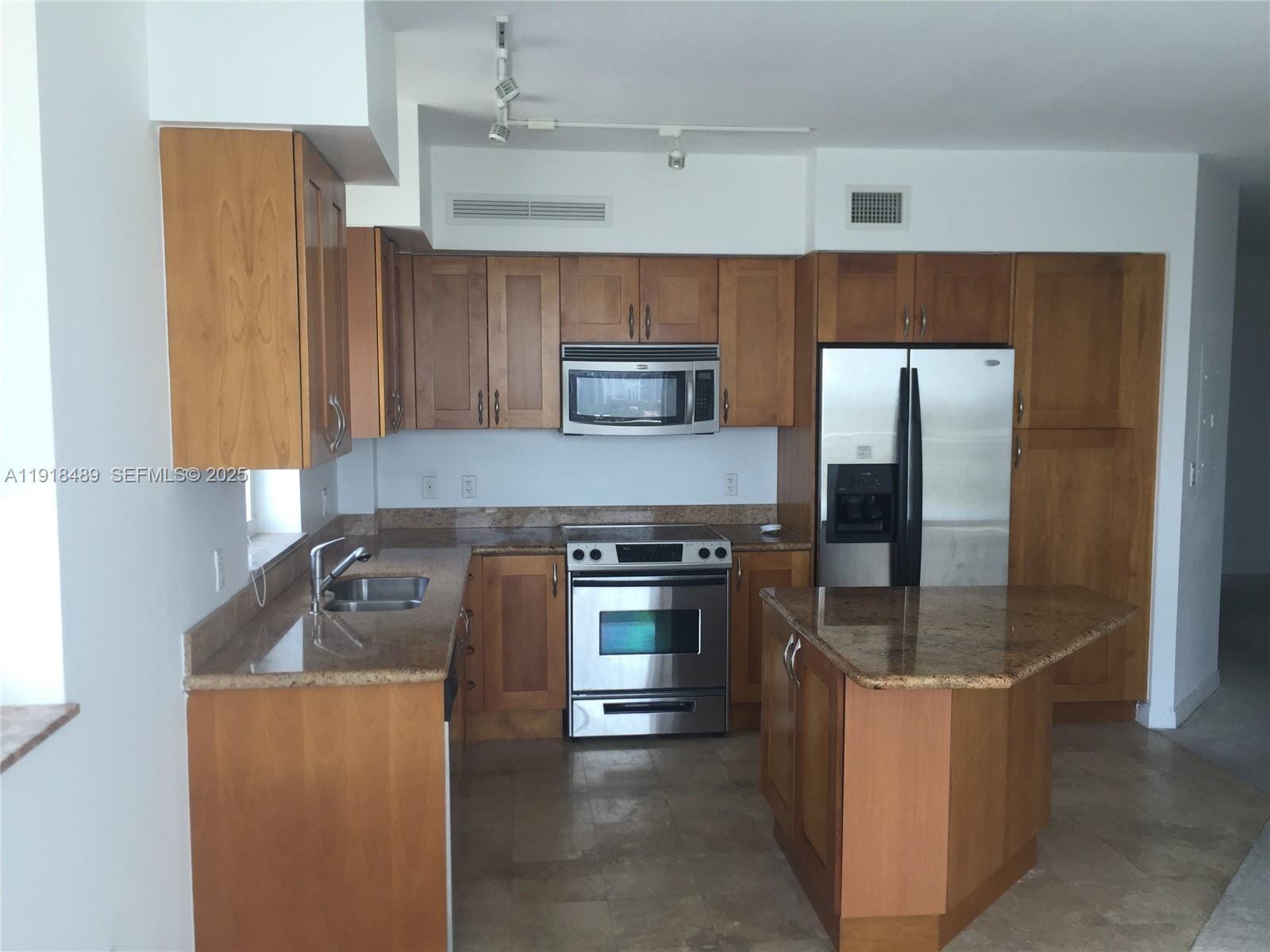 1745 E Hallandale Beach Boulevard 1807W — photo 9