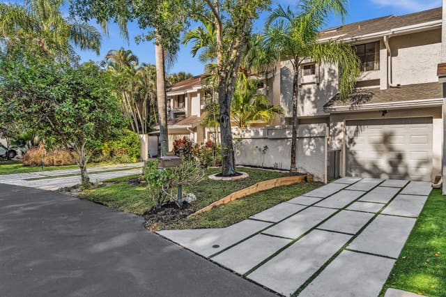 6565 Parkview Drive C, sold in Fairway Village, Boca Raton, FL