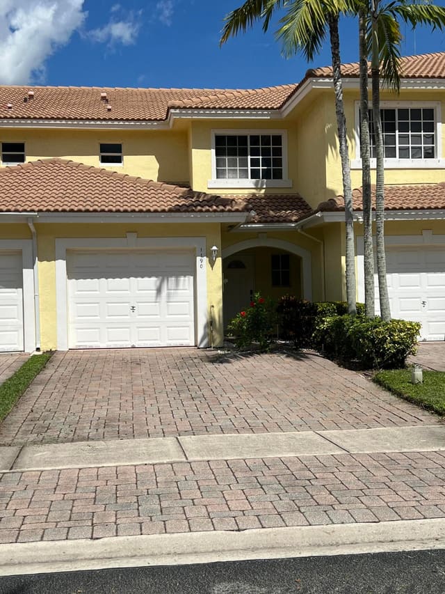 1190 Imperial Lake Road, West Palm Beach, FL 33413