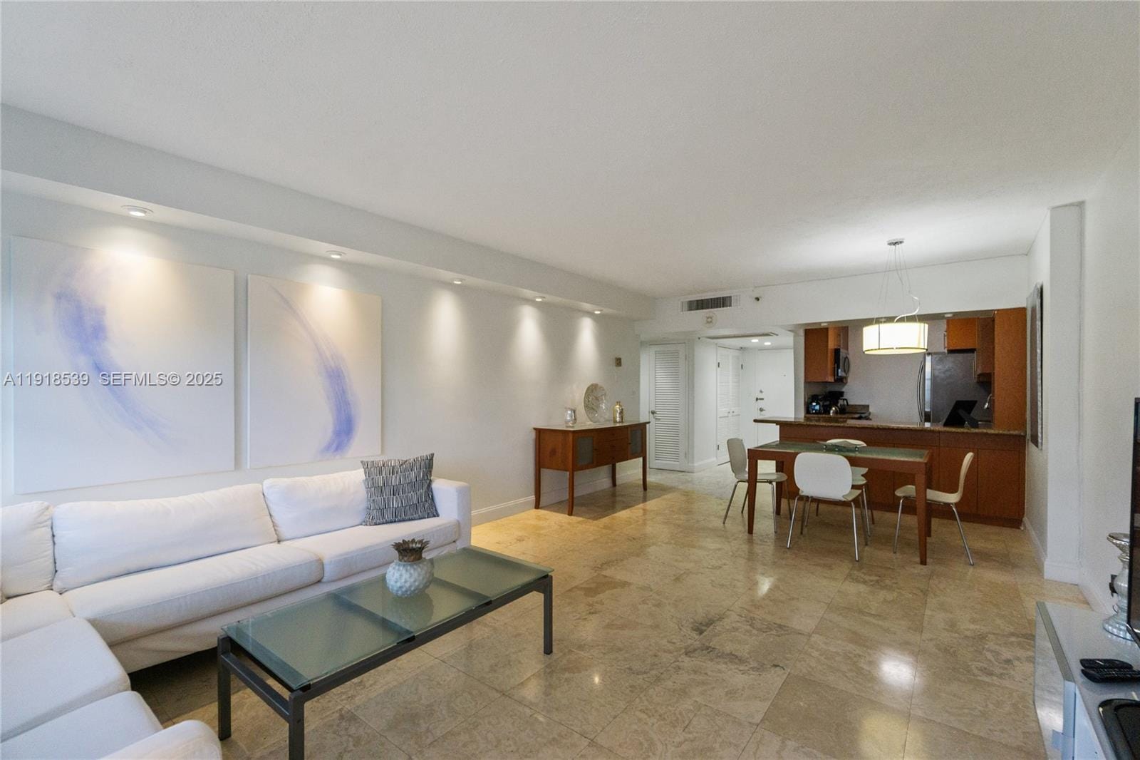 100 Lincoln Road 302 — photo 4