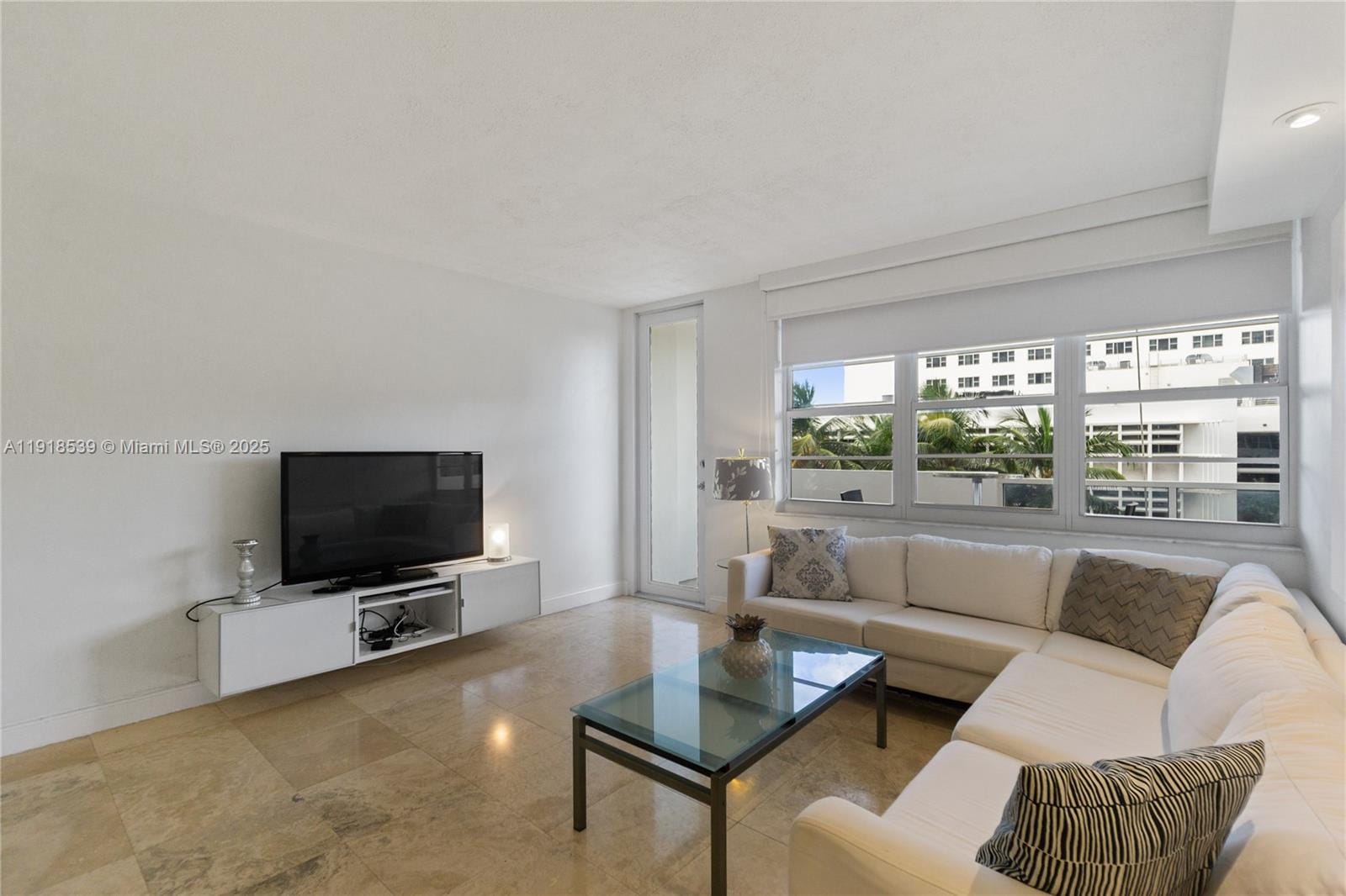 100 Lincoln Road 302 — photo 8