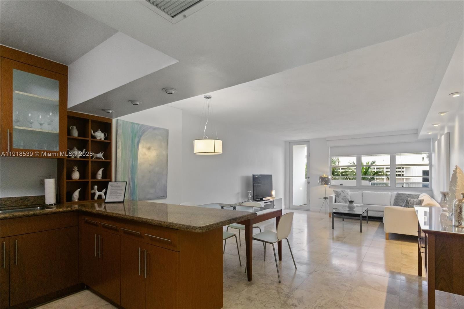 100 Lincoln Road 302 — photo 9
