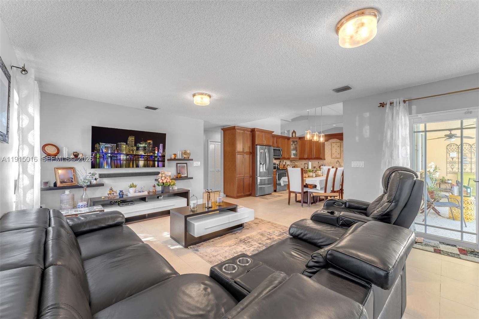 4 bedroom home for sale at 11321 152nd, Miami, FL 33196 — $837,000