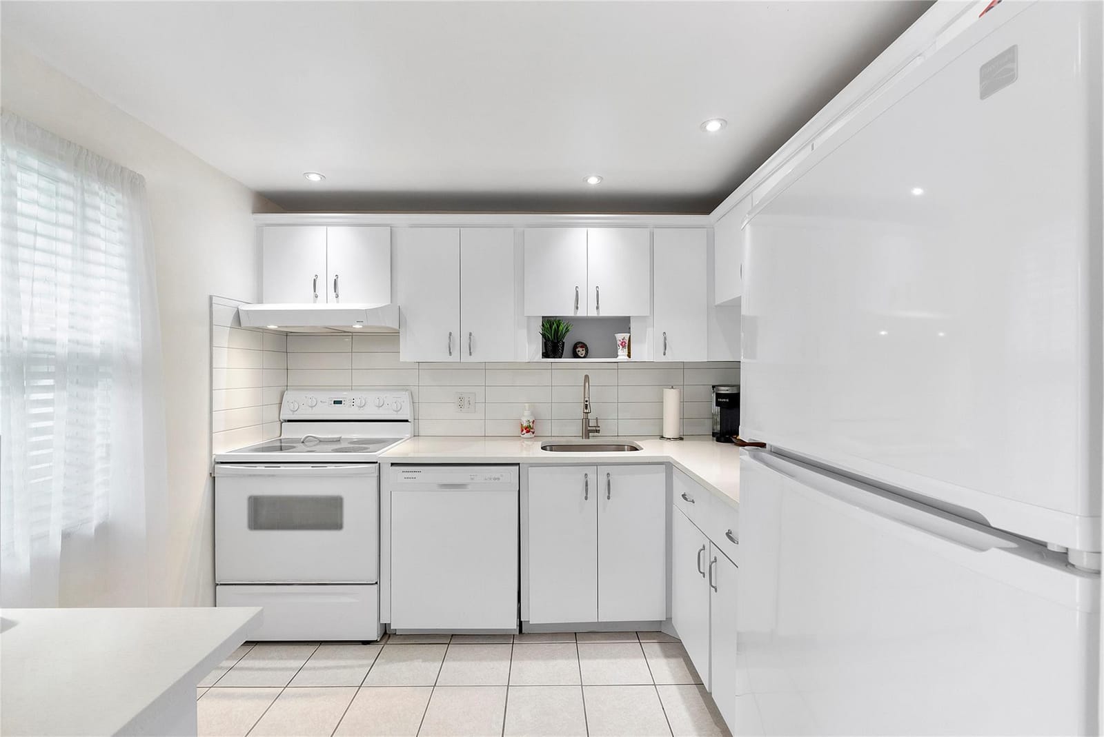 7807 Golf Circle Drive 211 — photo 10