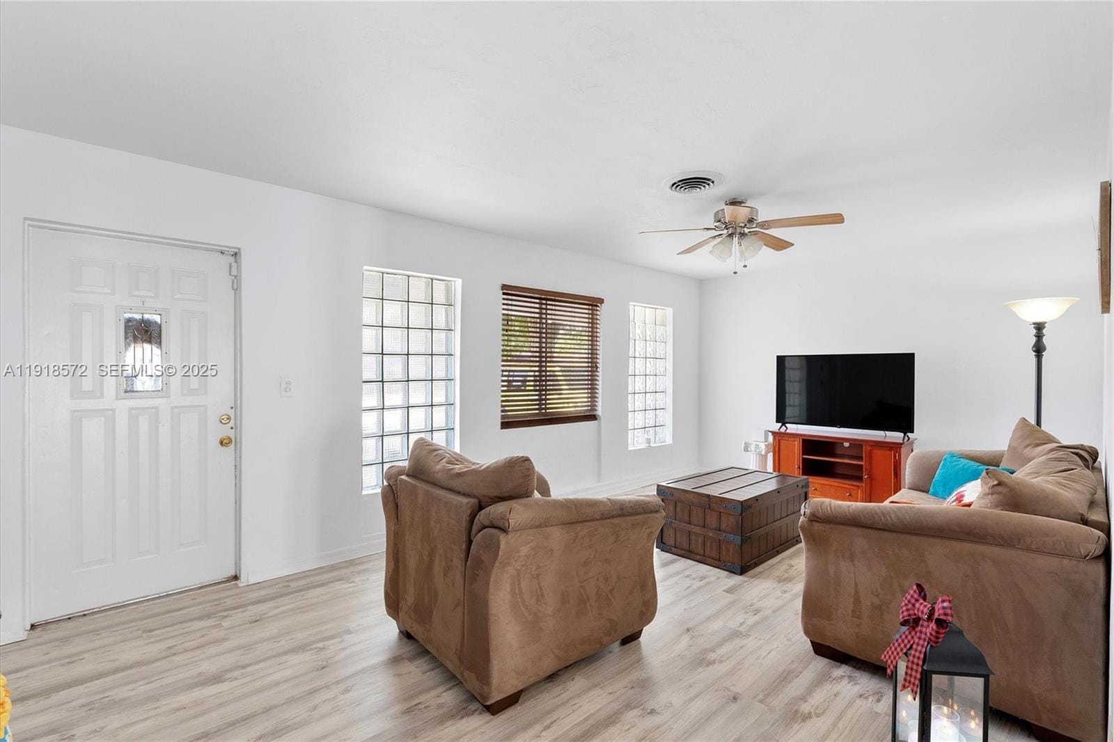 2012 NW 11th Avenue, Fort Lauderdale, FL 33311 photo 3